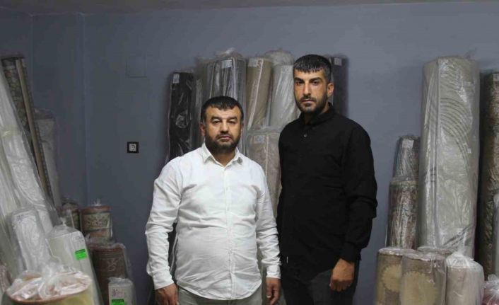 Adana’da halıdan servet çıktı: Dürüst çalışandan örnek davranış