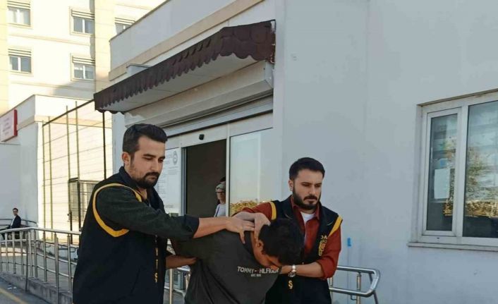 Adana’da komşu kavgası: Baba öldü, 2 oğlu yaralandı