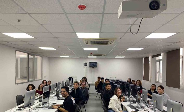 ADÜ’de bilgisayar labaratuvarı yenilendi