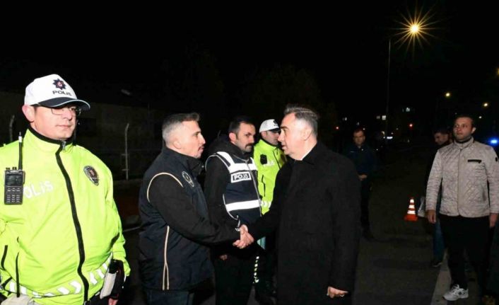 Ağrı Emniyet Müdürü Önder, KYK yurtlarında gece güvenlik tedbirlerini denetledi