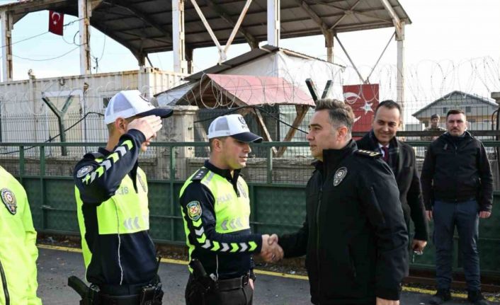 Ağrı Emniyet Müdürü Önder, trafik denetimlerini inceledi