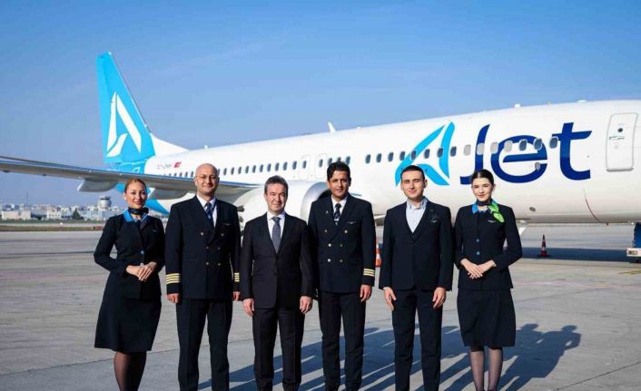 AJet Genel Müdürü Sarp: "Filomuzun önümüzdeki sene yüzde 76’sı yeni nesil uçaklardan oluşacak"