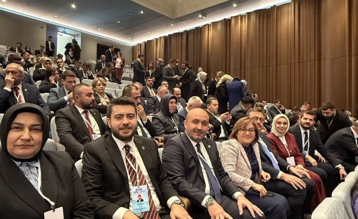 AK Parti Eskişehir Teşkilatı, 175. Genişletilmiş İl Başkanları Toplantısı’na katıldı