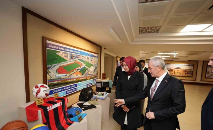 AK Parti Genel Başkan Yardımcısı Dr. Betül Sayan Kaya Şahinbey Belediyesi’nin hizmetlerini takdir etti