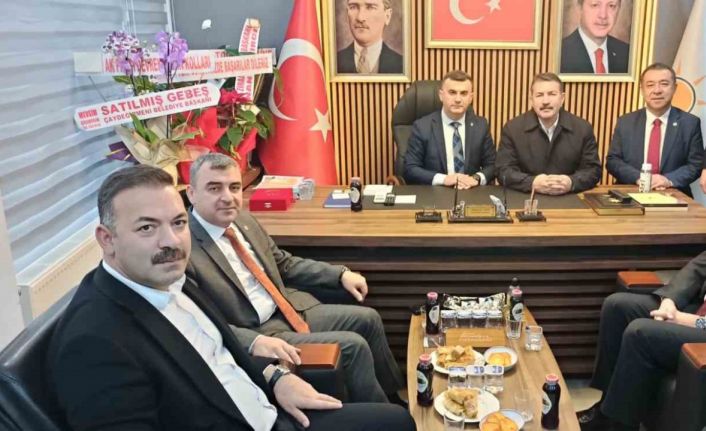 AK Parti heyetinden ilçe başkanlığına ziyaret