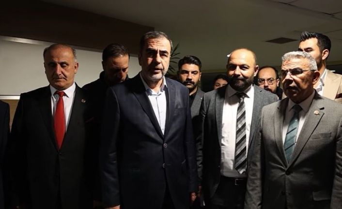 AK Parti’den, CHP’li meclis üyelerine "tutarlı siyaset yapın" çağrısı