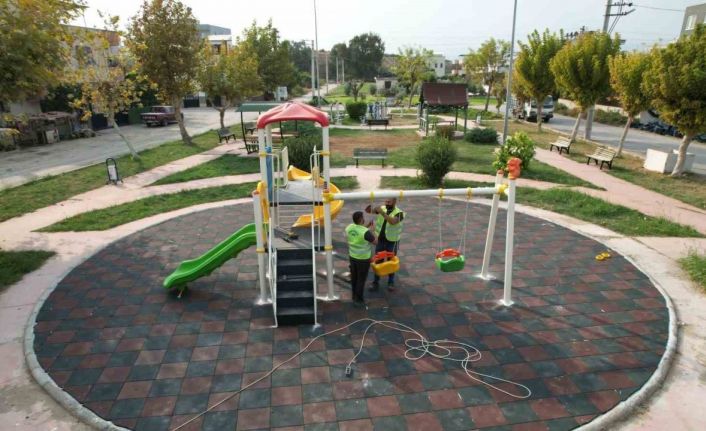 Akdeniz’in parklarında yenileme çalışmaları devam ediyor