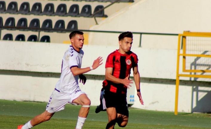 Akhisar namağlup yoluna devam ediyor