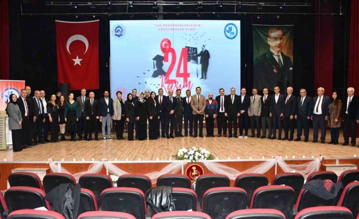 Akşehir’de Öğretmenler Günü etkinlikleri