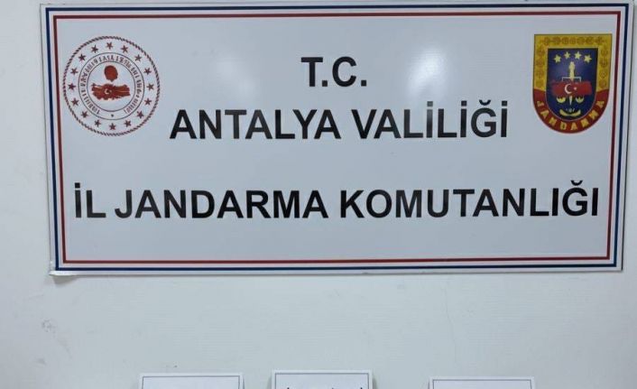 Alanya’da yarım kilo kubar esrar ele geçirildi