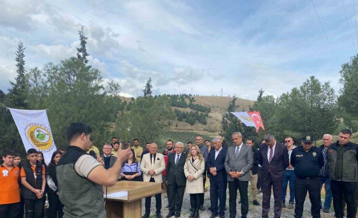 Alaşehir’de 3 bin fidan toprakla buluştu