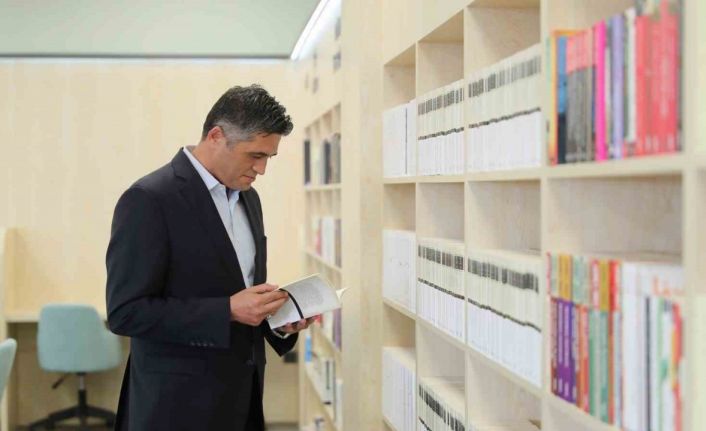 Aliağa Kent Kitaplığı yeni eserlerle büyümeye devam ediyor