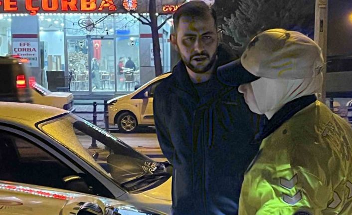 Alkolden ehliyetini kaptıran sürücü, yolu 15 kilometre uzatsa da kurtulamadı
