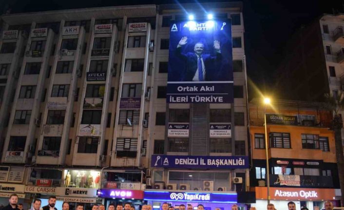 Anahtar Parti Denizli’de çalışmalarına başladığı yerden devam ediyor