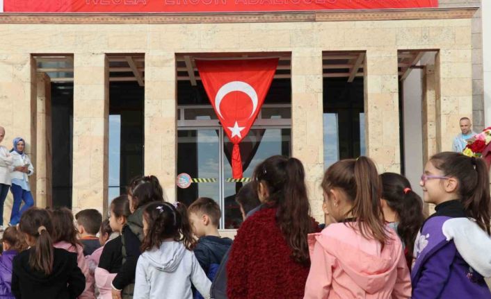 Anıtkabir ruhunu Denizli’de yaşayan öğrenciler Ata’sının huzuruna çıktı