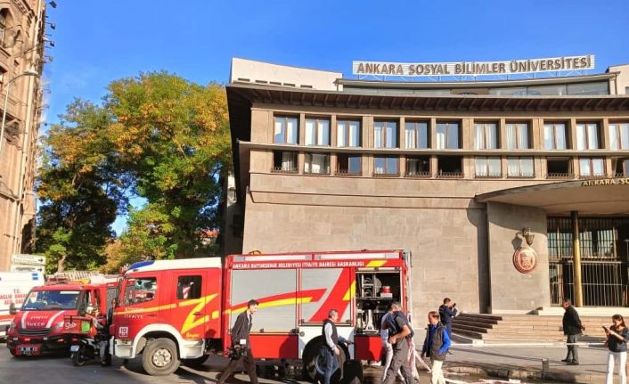 Ankara’da üniversitede duman sızıntısından etkilenen 6 kişi hastaneye kaldırıldı