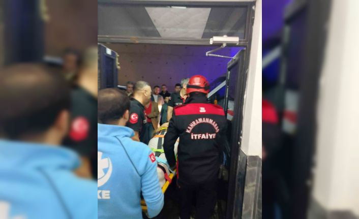 Asansör 6. kattan yere çakıldı: 1 yaralı