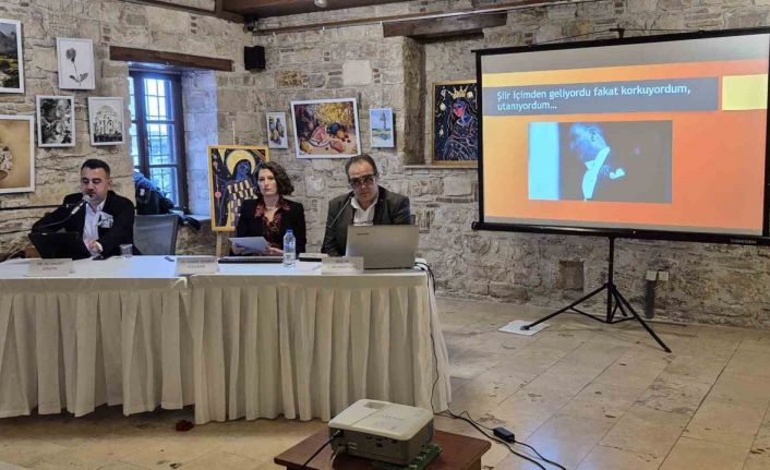 ‘Aşık Veysel’ Kuşadası’nda anıldı