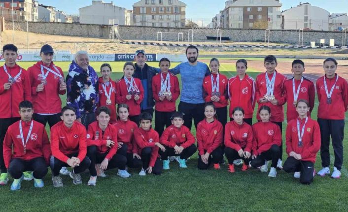 Avrupa’da tarih yazdılar, Bandırma’da tebrikleri topladılar