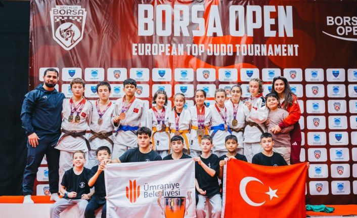 Avrupa’da zirveye adım: Ümraniye judoda kupayı kaldırdı