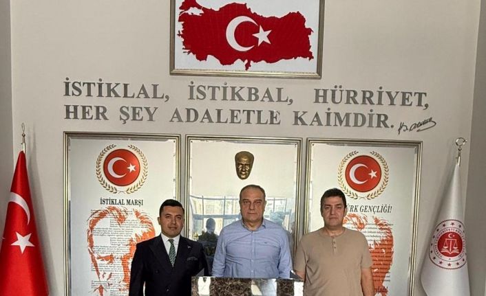 Bağcı, Anamur Adalet Sarayında incelemelerde bulundu