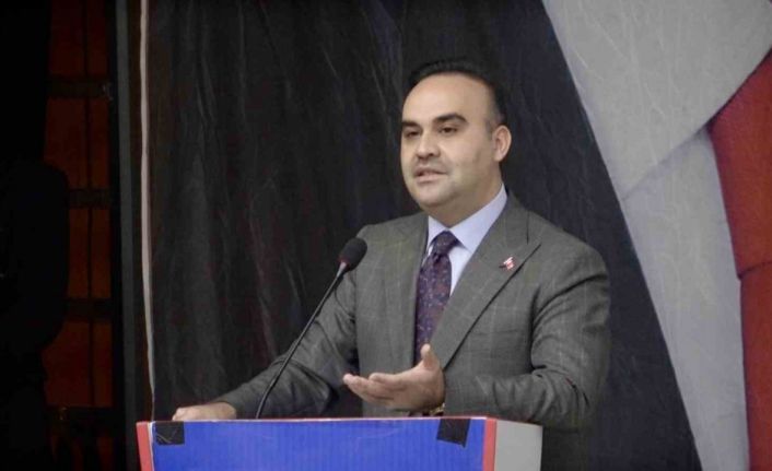 Bakan Kacır: "Türkiye, teknolojiyle kalkınan bir ülke haline geliyor"