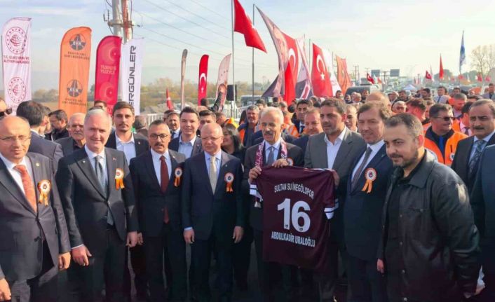 Bakan Uraloğlu: "Öümüzdeki yıl Bursa’mıza yüksek hızlı trenle seyahat edeceğiz"