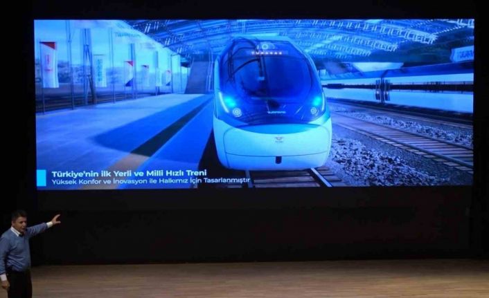 Bakan Yardımcısı Boyraz, gençlere milli hızlı treni böyle tanıttı