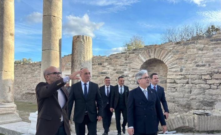 Bakan Yardımcısı Yelkenci, Stratonikeia Antik Kenti’ni gezdi