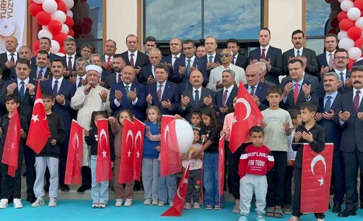 Bakan Yılmaz Tunç: "Deprem davalarında adaletin eşit şekilde tecelli etmesi için çalışmalarımız devam ediyor"