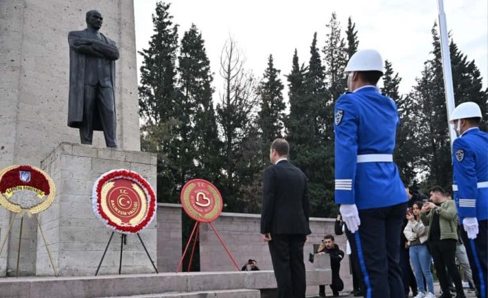 Balıkesir, 10 Kasım’da Ata’sını andı