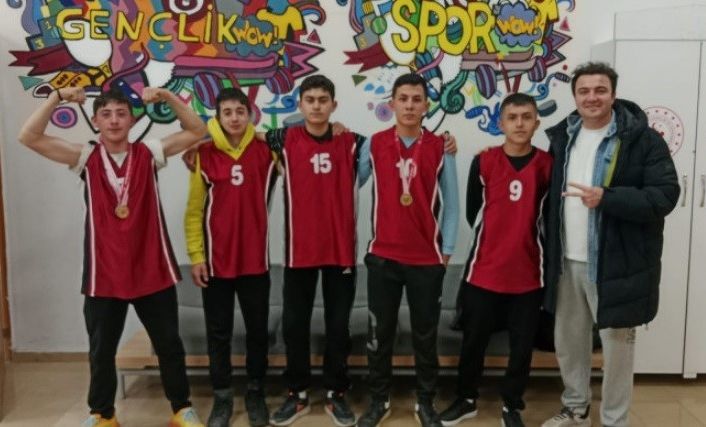 Balıköy Anadolu Lisesi’nden bilek güreşinde büyük başarı