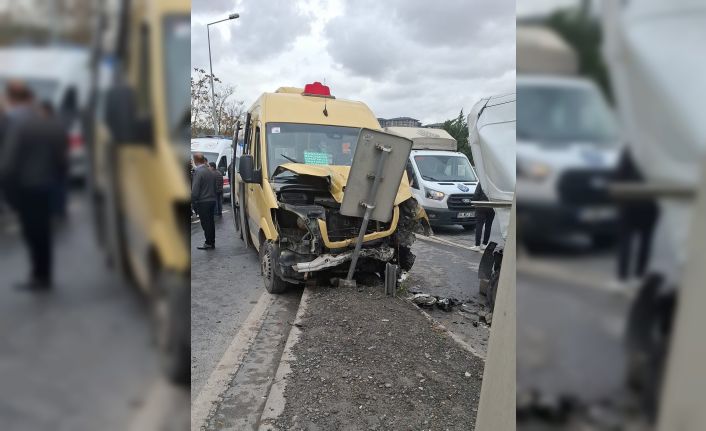 Başakşehir’de zincirleme kaza: 12 yaralı