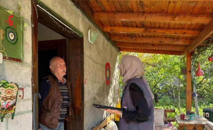 Başiskele’de "Gönül Bağı" ekipleri hane ziyaretlerini sürdürüyor