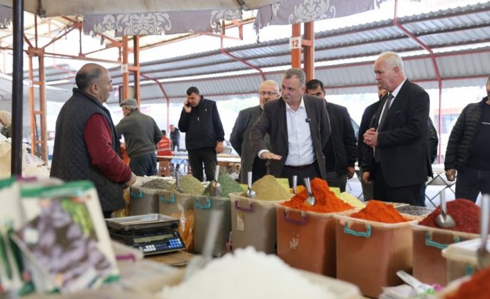 Başkan Balaban Laleli’de pazarcılarla buluştu