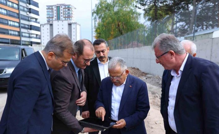 Başkan Büyükkılıç: "Kartal Kavşağı’na alternatif yolları açıyoruz"