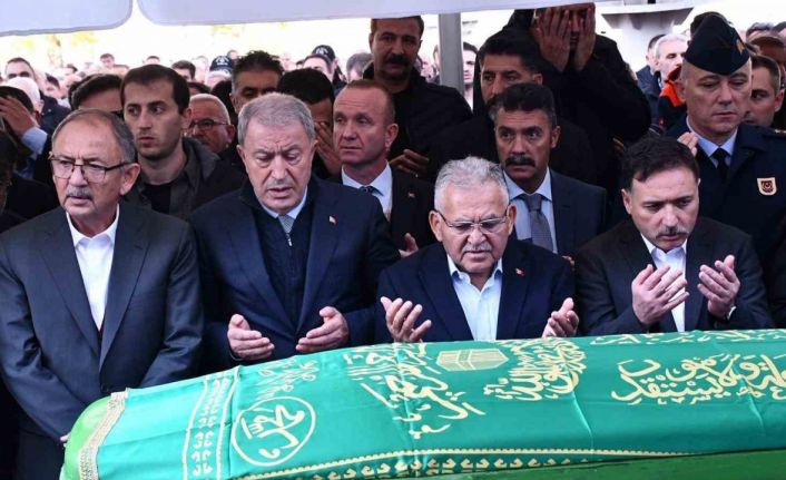 Başkan Büyükkılıçın ağabeyi Ramazan Büyükkılıç toprağa verildi