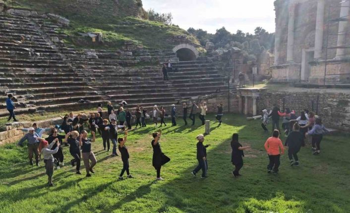 Başkan Çerçioğlu, Ata’ya Saygı Doğa Yürüyüşü etkinliği düzenledi