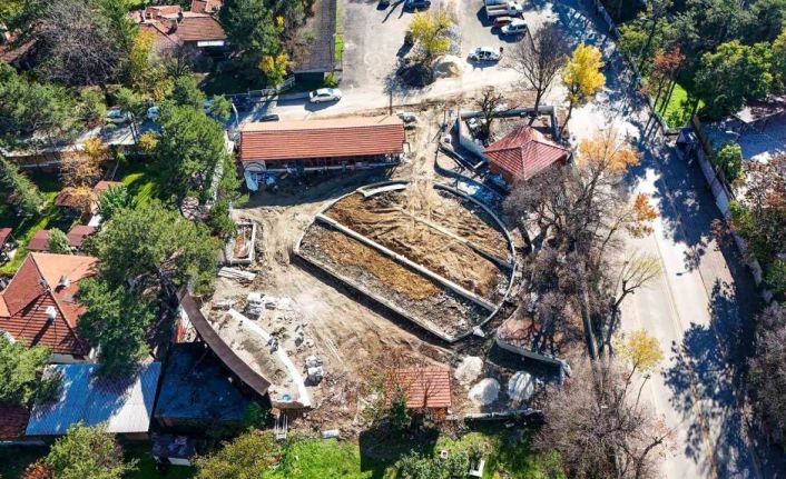 Başkan Çetinkaya, Yenişehir Açık Hava Sineması’ndaki çalışmaları inceledi