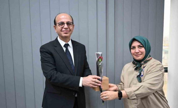 Başkan Geçit, eğitimin kahramanlarını unutmadı