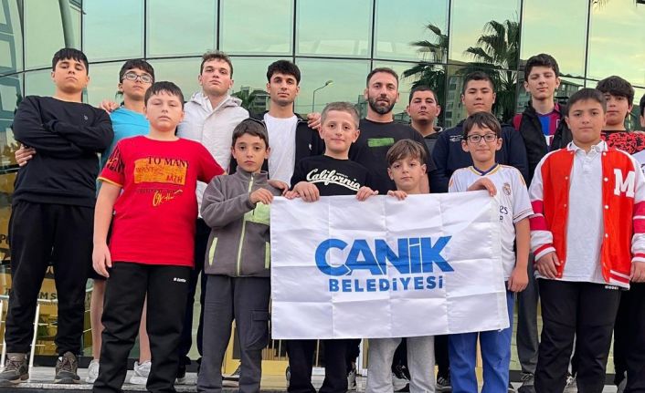 Başkan Sandıkçı: "Sporcuya desteğimizi kesintisiz sürdürüyoruz"