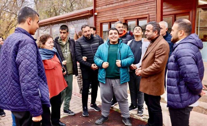 Başkan Ulutaş özel öğrencileri ağırladı