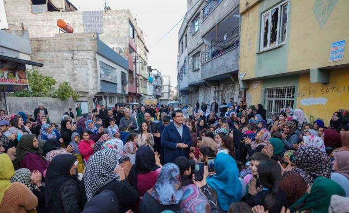Başkan Yılmaz’ın mahalle ziyareti mitinge dönüştü