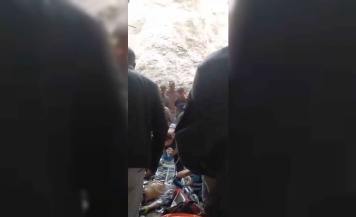 Batman’da inşaat alanında beton kalıplar çöktü: 2 yaralı