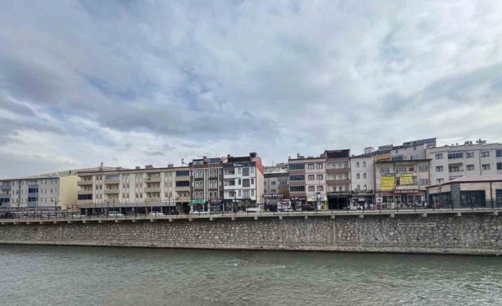 Bayburt Kent Konseyi’nden tabela kirliliğine ‘Kent Estetiği’ önerisi