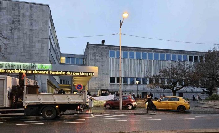 Belçika’da grevin üçüncü gününde hayat durdu