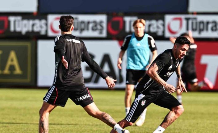 Beşiktaş kondisyon ve taktik çalıştı