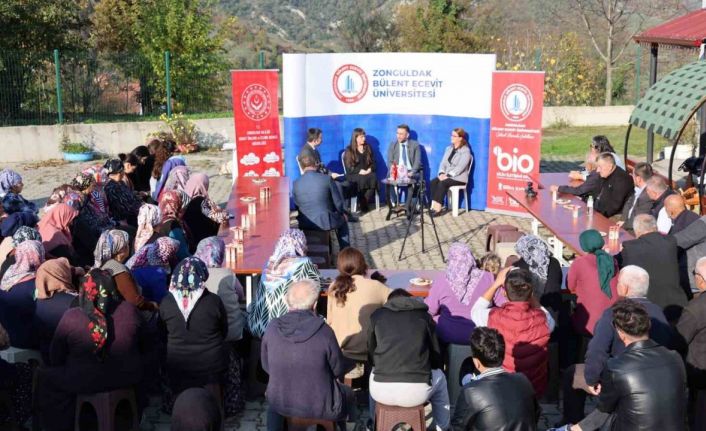 BEUN Bilim Kafe Söyleşileri Köy Halkıyla Buluştu: "Kadına Yönelik Şiddete Hayır"