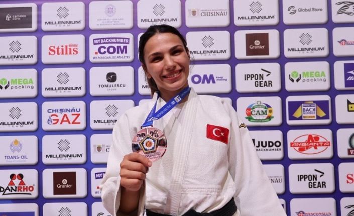 BEUN Spor Bilimleri Fakültesi Öğrencisi Vandemir’den Avrupa üçüncülüğü