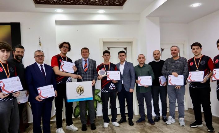 Bilecikli öğrenci ve öğretmenlerden dünya üçüncülüğü